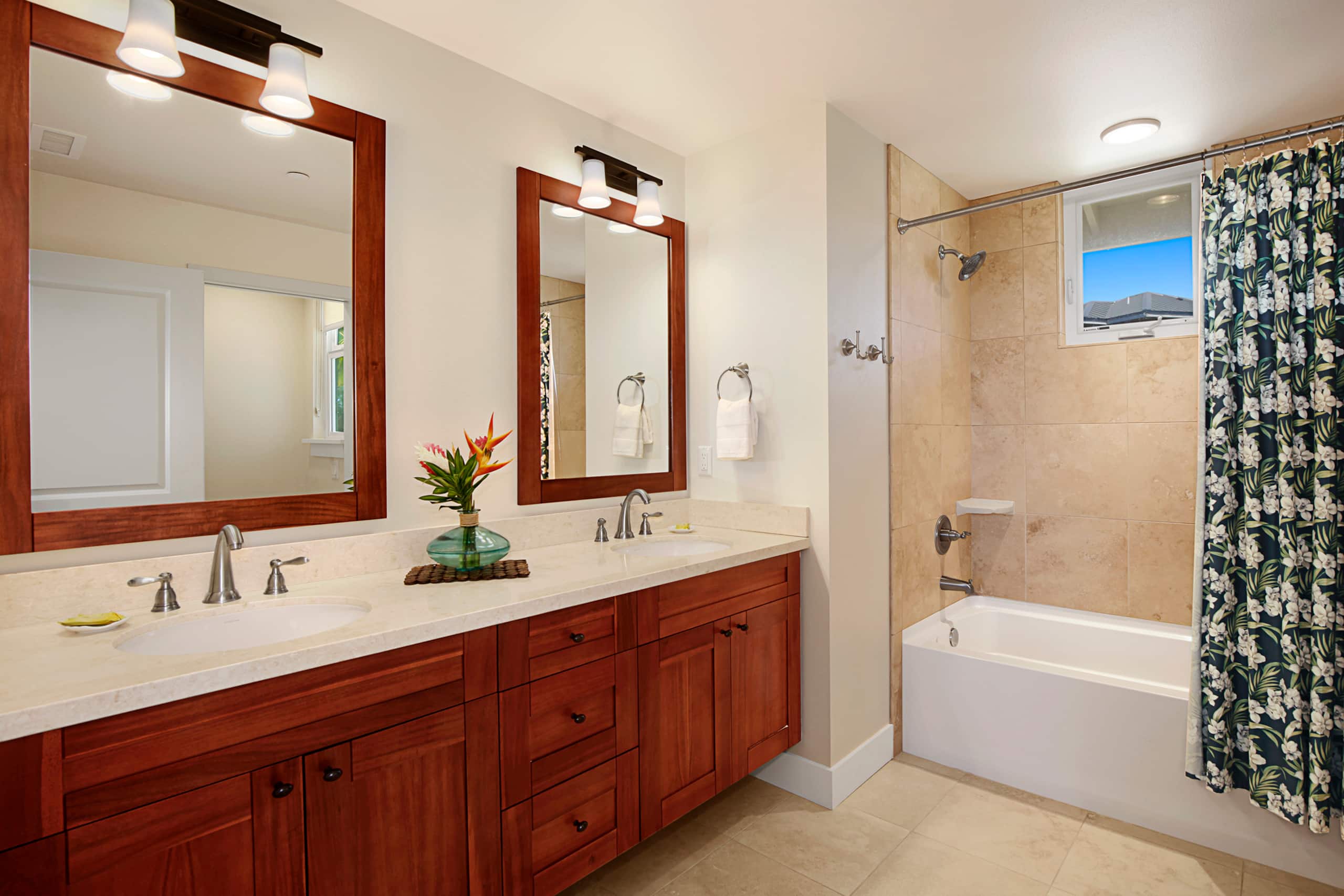 Townhouse in Koloa · ★4.95 · 4 bedrooms · 7 beds · 3.5 shared baths - Image 11