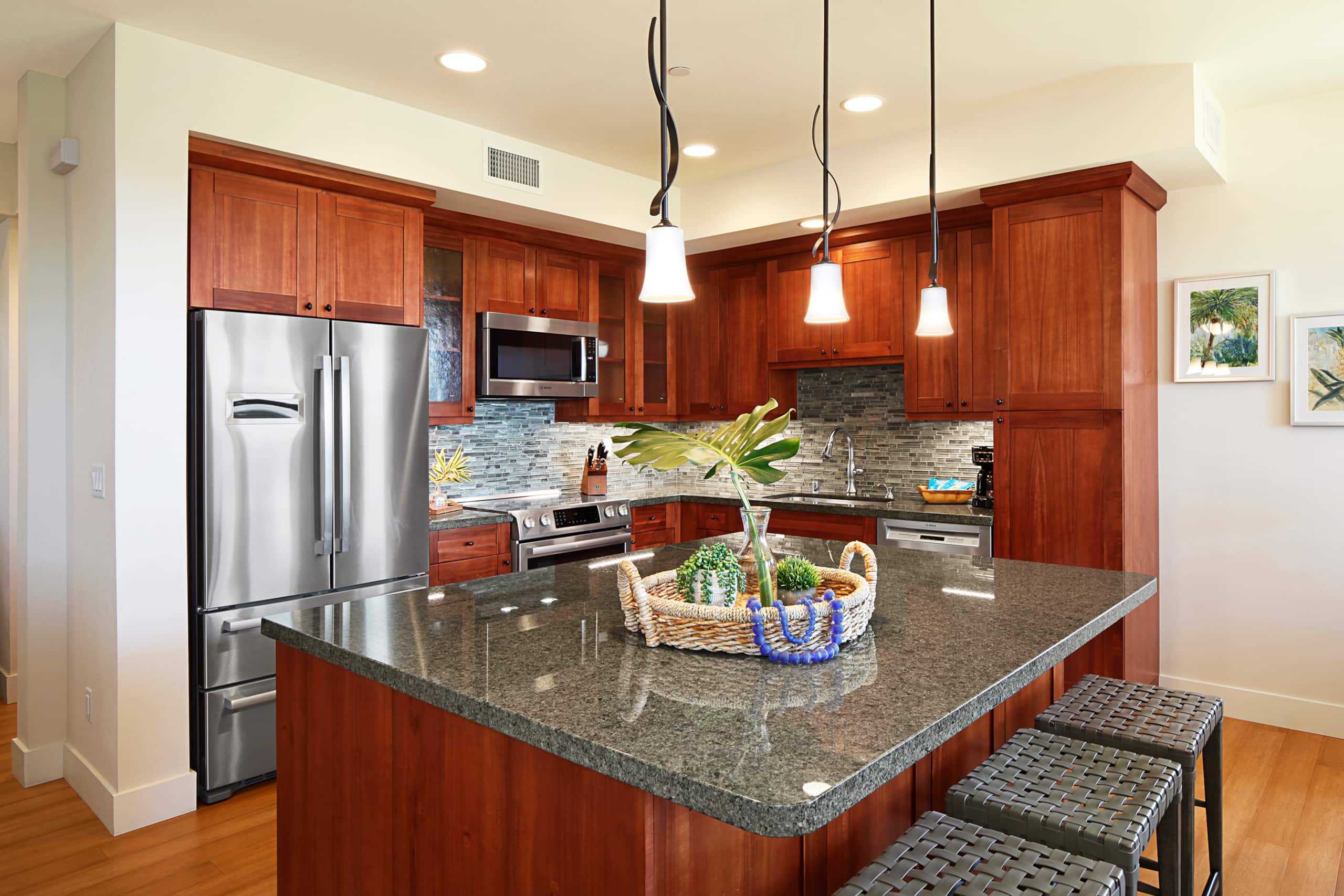 Townhouse in Koloa · ★4.95 · 4 bedrooms · 7 beds · 3.5 shared baths - Image 4
