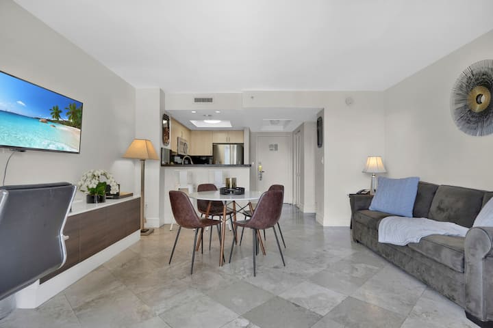 Modern Bay View Balcony In The Grove Free Parking - Coral Gables