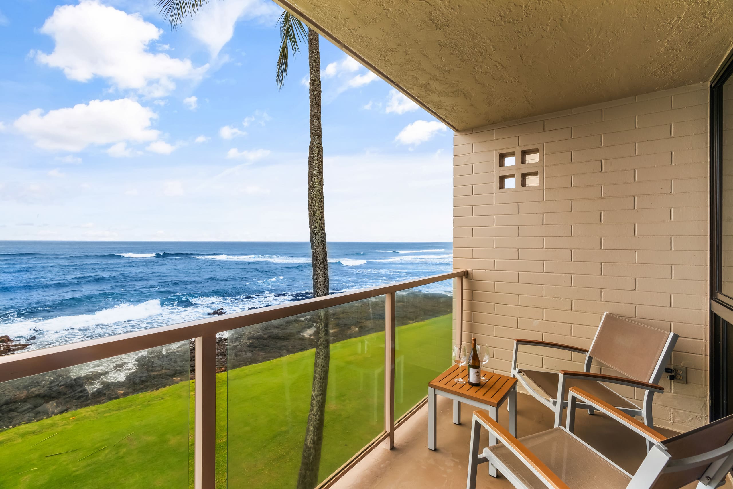 Kuhio Shores 215 Oceanfront, AC - Photo 23