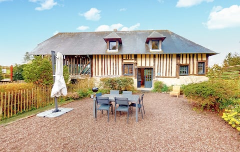 Amazing home in Livarot-Pays-d'Auge with sauna