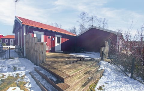Nice home in Tived with lake view