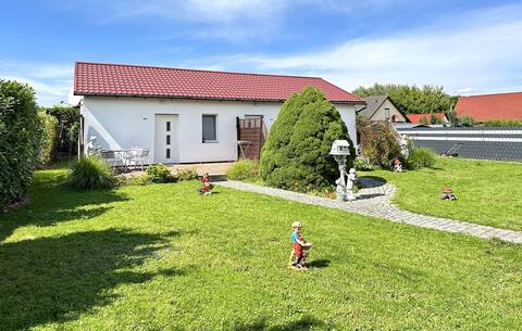 Beautiful home in Klink with kitchen