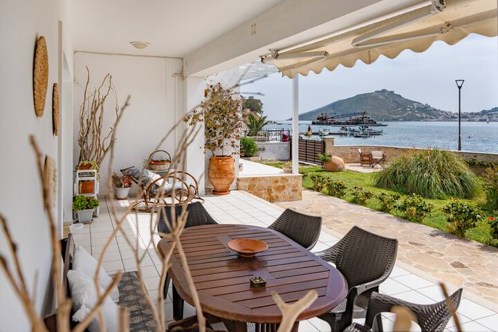 Villa peristeri gallery image 4