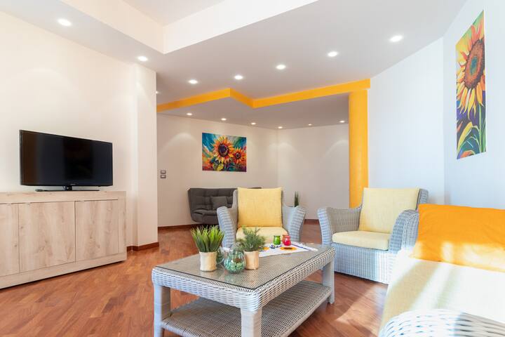 Sole e Girasoli gallery image 4