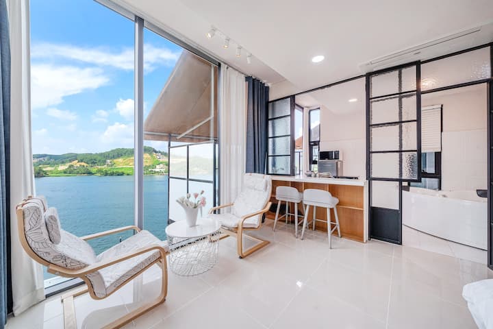 All rooms Modern interior rooms in Riverview