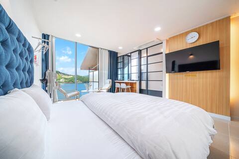 Modern interior of all rooms River View River View Spa S401