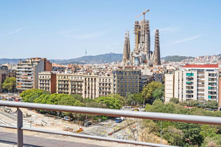 AB Sagrada Familia Views VII-II