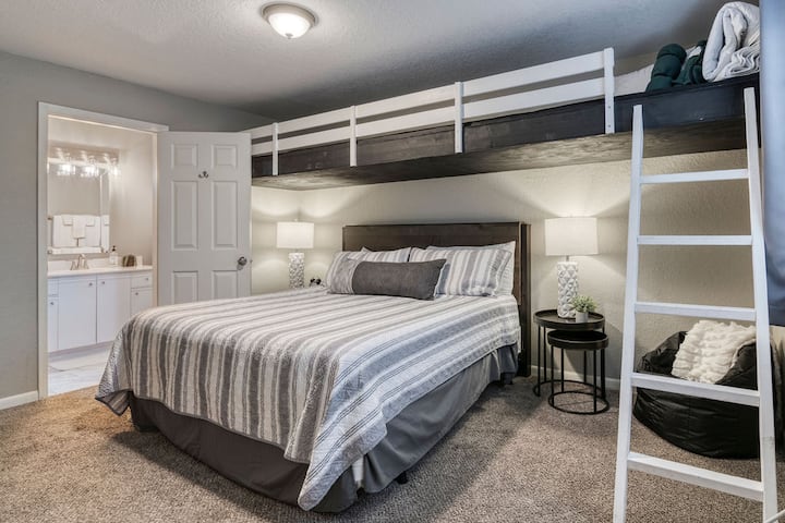 Места за седење под поткровјето