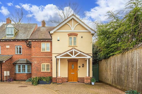 Foxglove House