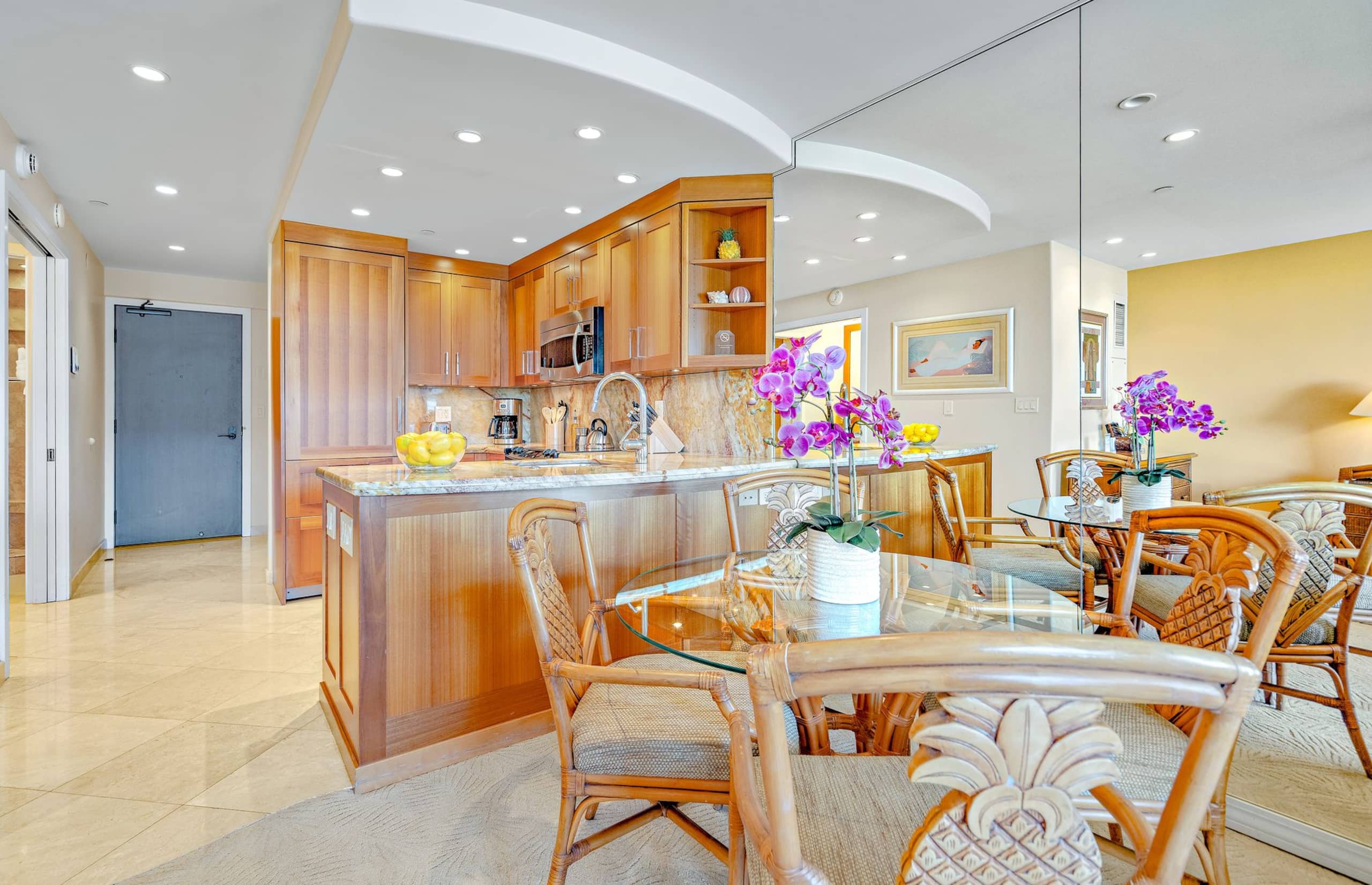Condo in Lahaina · ★4.82 · Studio · 1 bed · 1 bath - Image 13