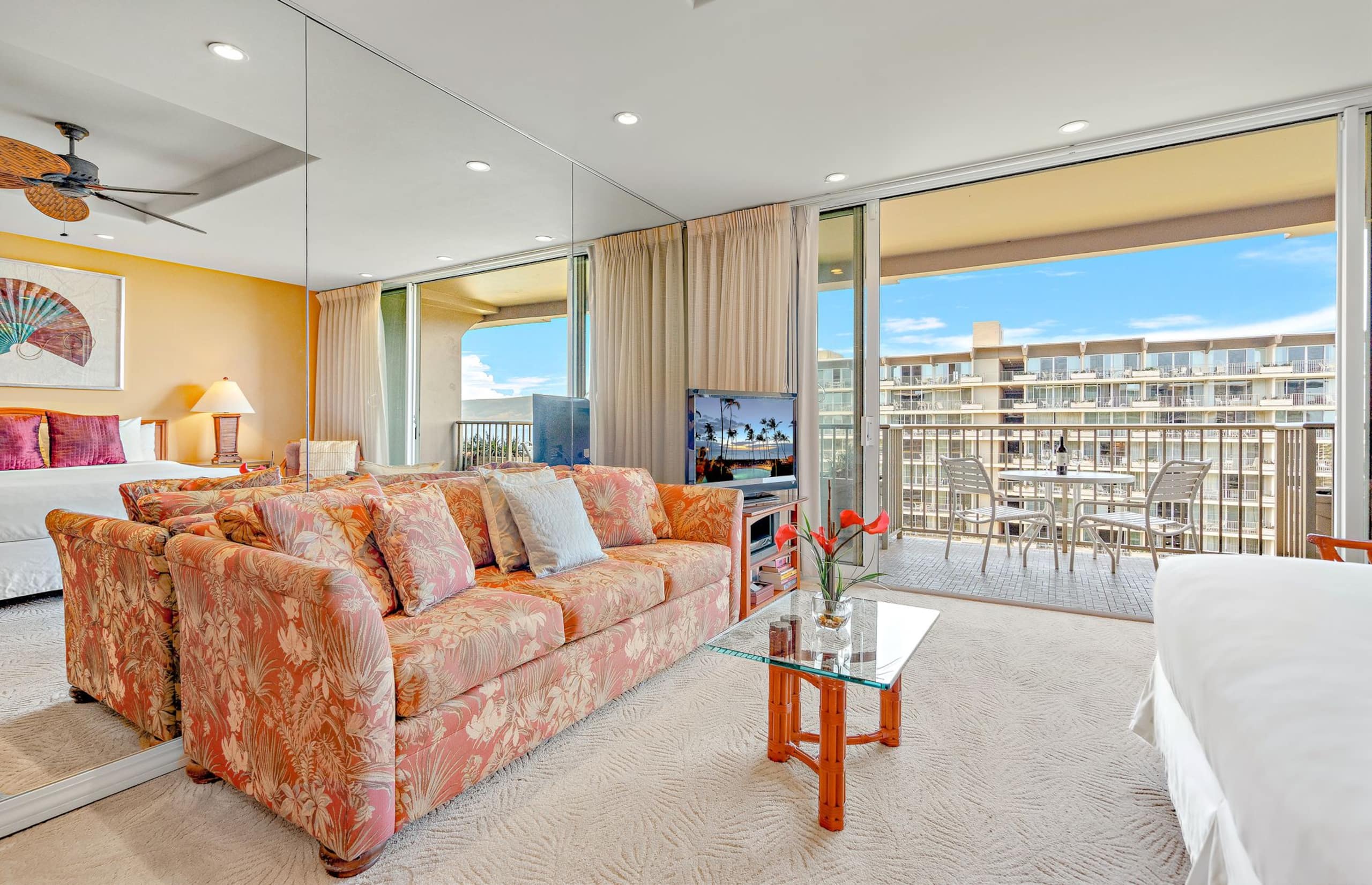 Condo in Lahaina · ★4.82 · Studio · 1 bed · 1 bath - Image 11