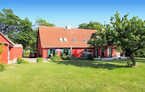 Beautiful home in Kölpin with kitchen
