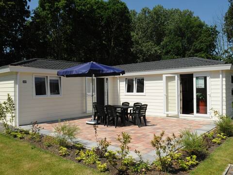 Nice chalet near the golf course in a holiday park