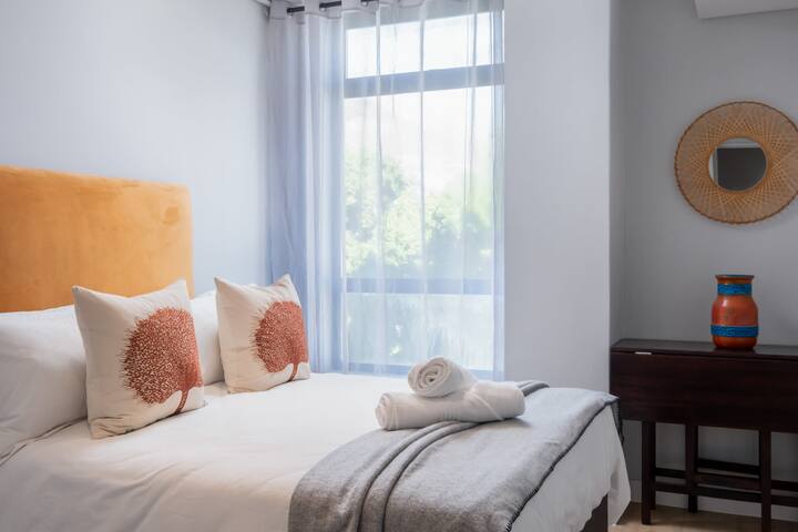 South African Fusion Heart of Sea Point gallery image 4