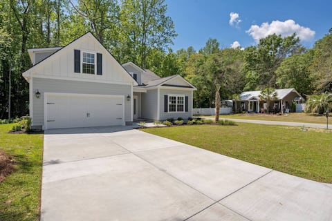 Pawleys Island Beach House | Golf & Sleeps 10