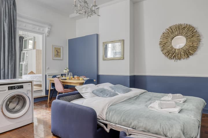 Სასტუმრო ოთახი - გასაშლელი დივანი