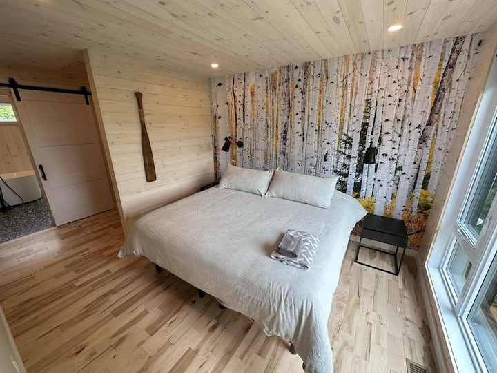bedroom 1 upstairs with private bathroom. (1x bath, 1x shower)
