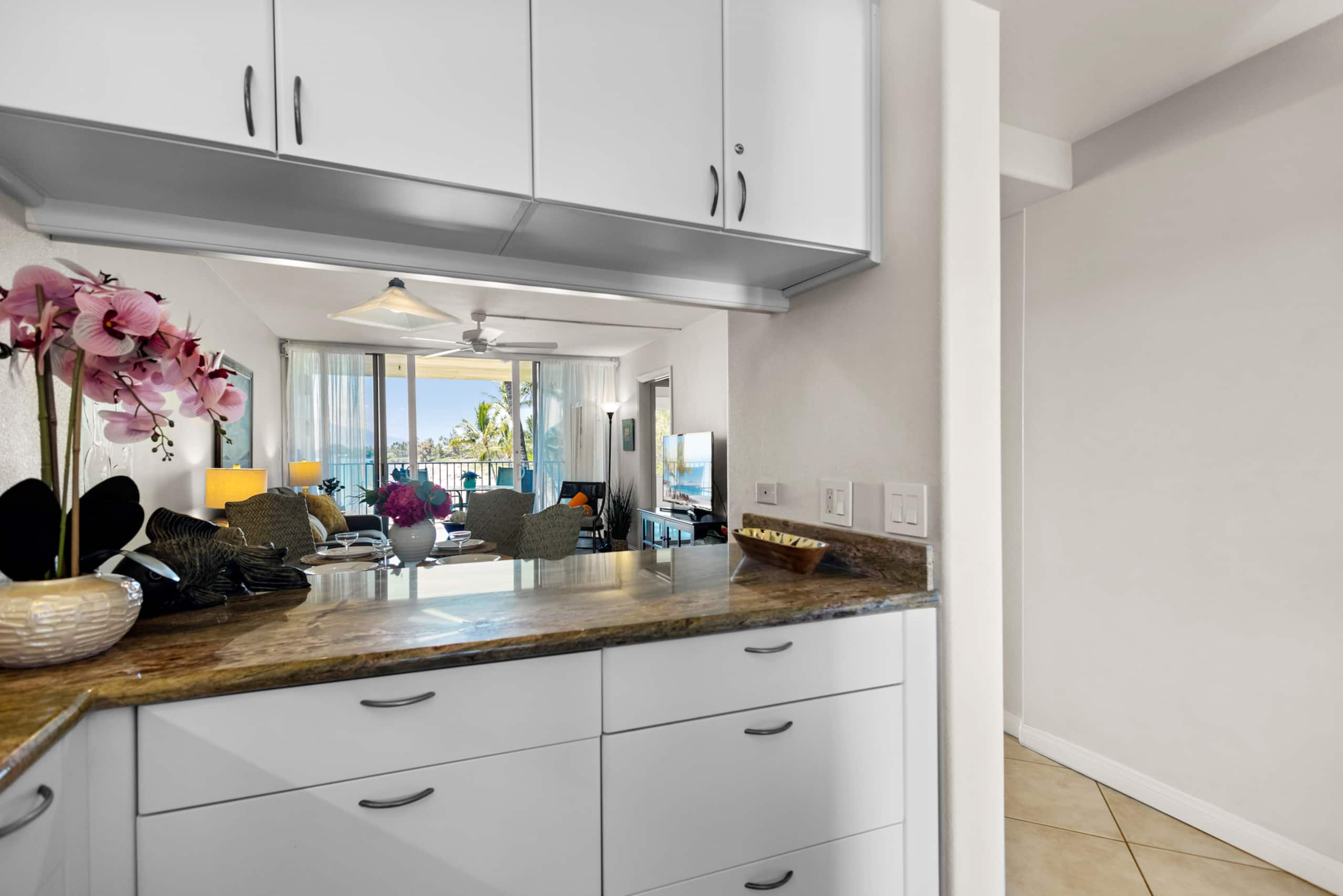 Condo in Kihei · ★4.96 · 2 bedrooms · 3 beds · 2 baths - Image 13
