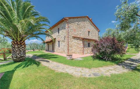 1 bedroom pet friendly apartment in Larciano PT