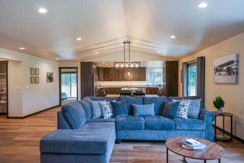 New home: 2 patios, 4 acres