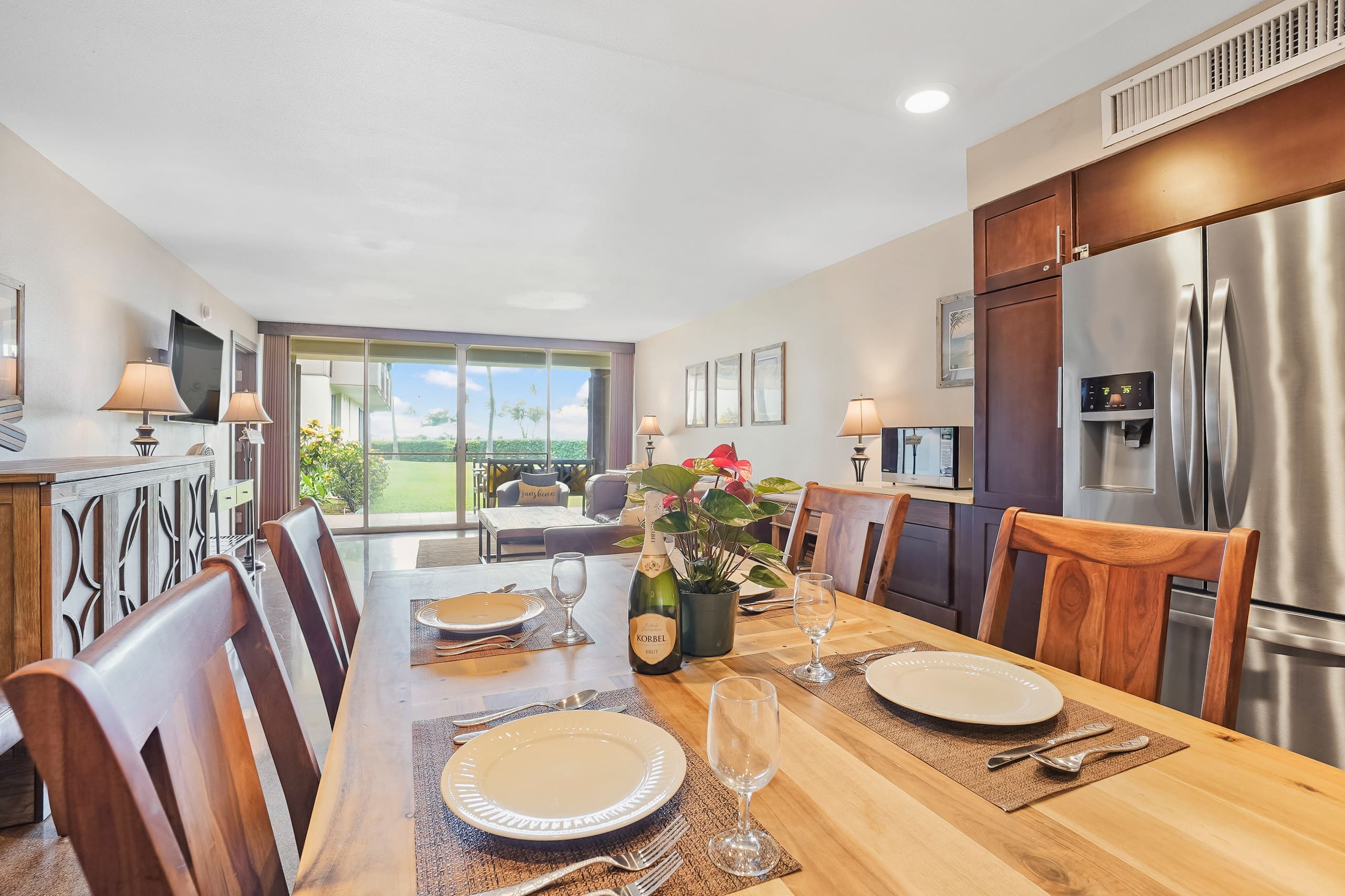 Home in Lahaina · ★4.78 · 1 bedroom · 2 beds · 2 baths - Image 10