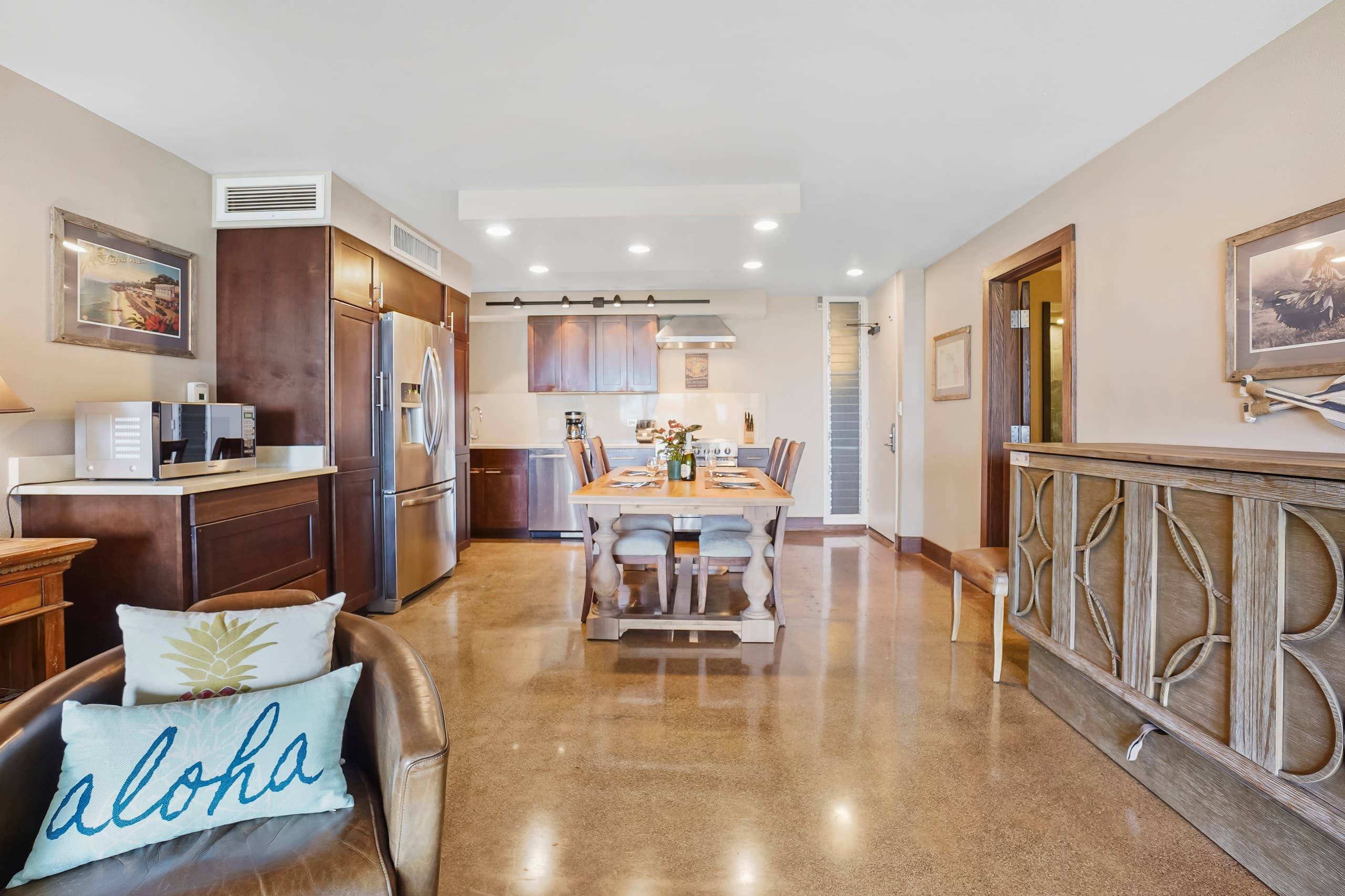 Home in Lahaina · ★4.78 · 1 bedroom · 2 beds · 2 baths - Image 6
