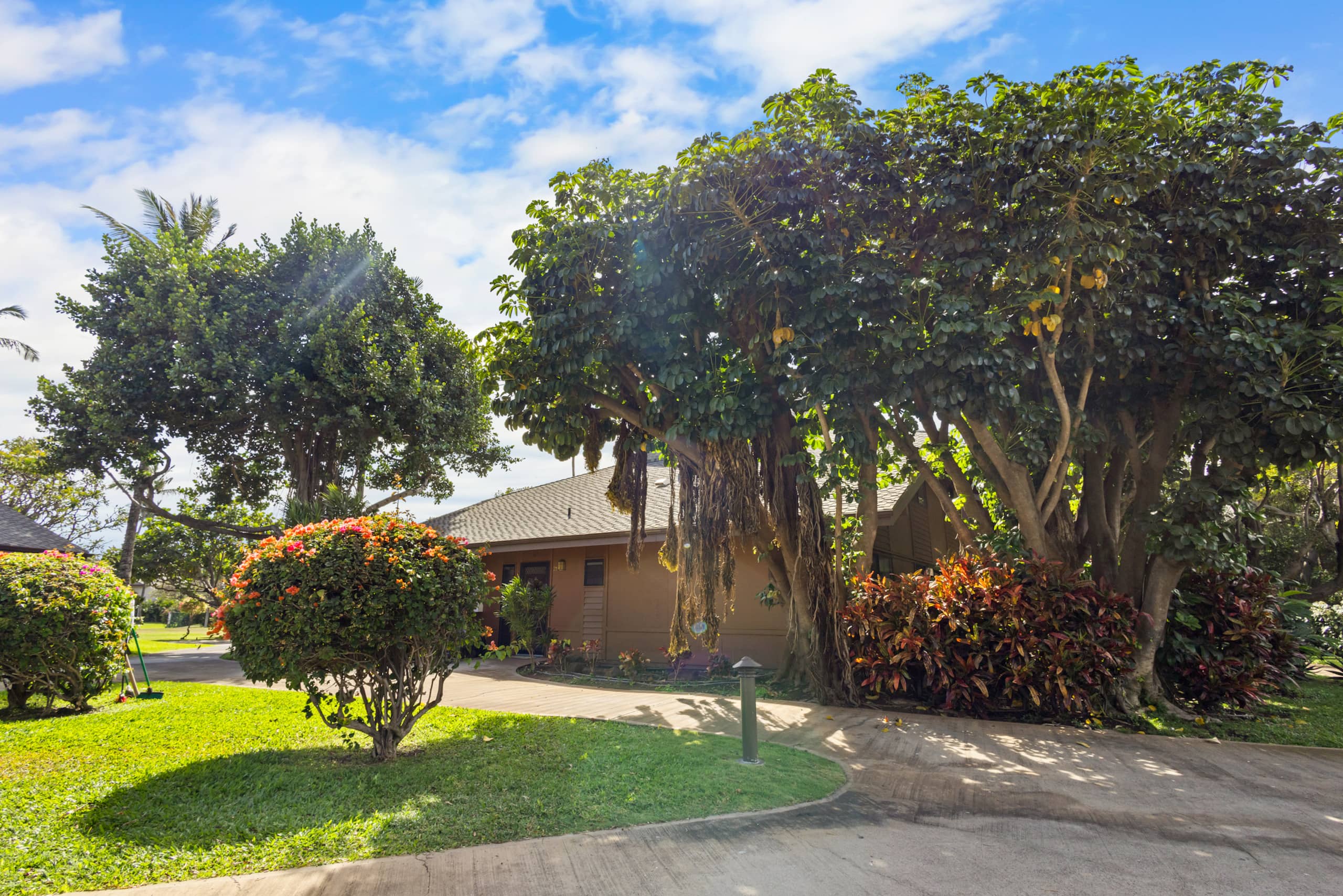 Condo in Kihei · ★4.83 · 3 bedrooms · 4 beds · 2.5 shared baths - Image 53