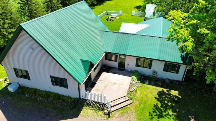 Serenity POW! ~ 3 Private Acres!