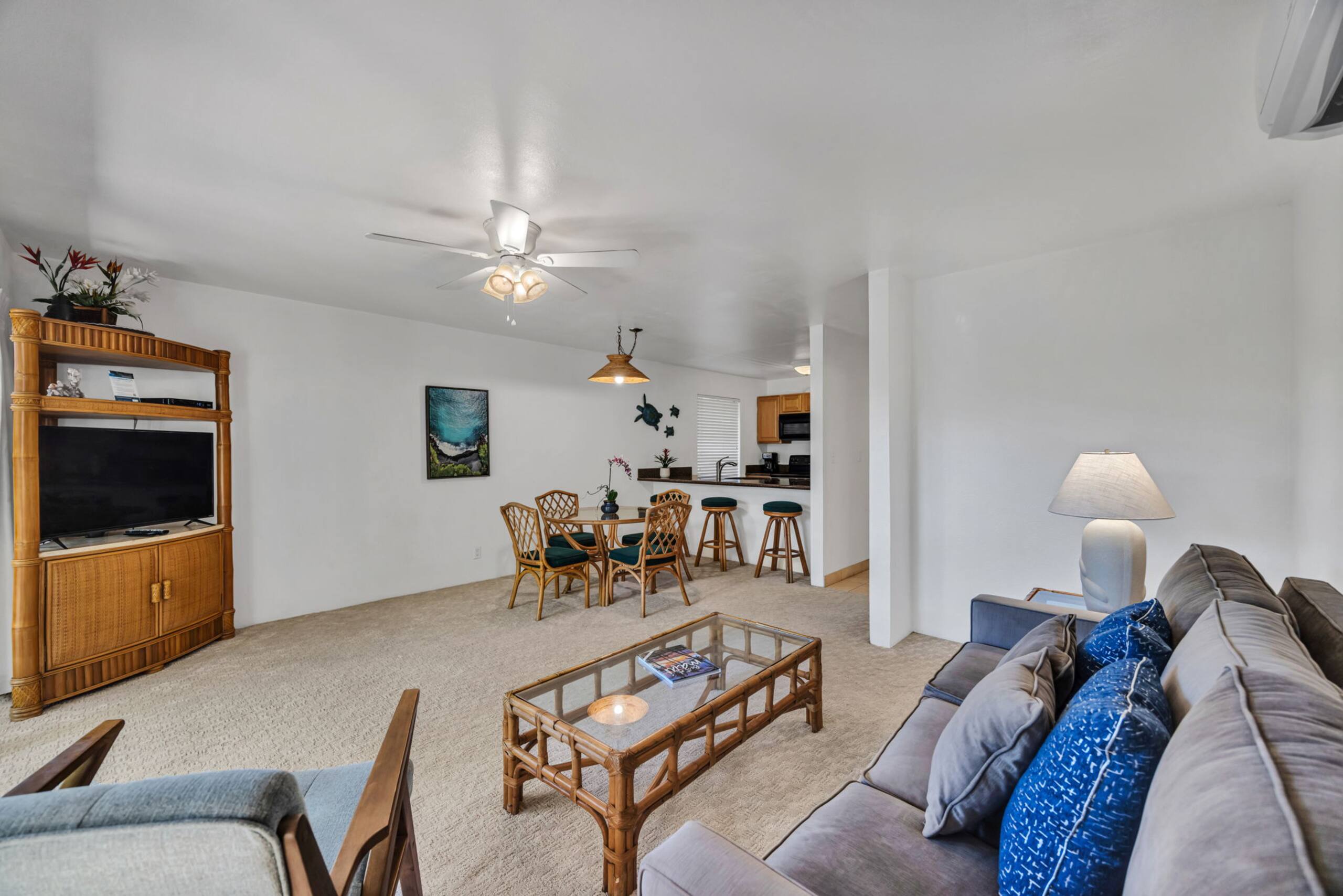 Condo in Kihei · ★4.57 · 1 bedroom · 2 beds · 2 baths - Image 4