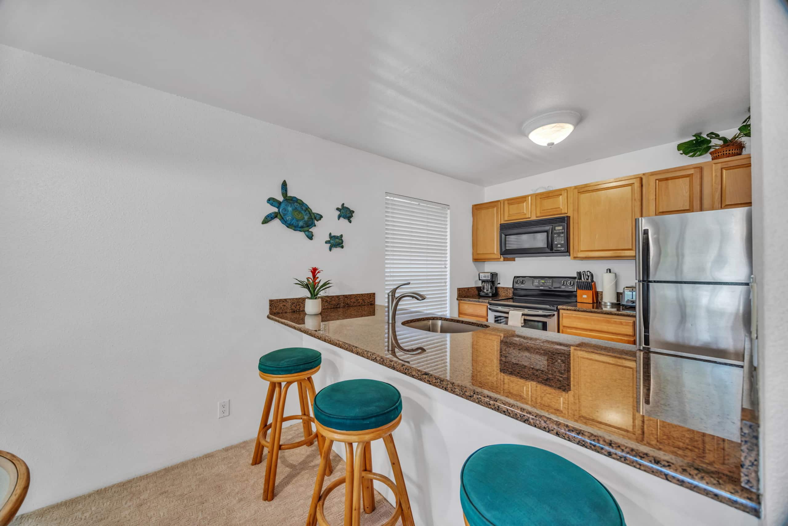 Condo in Kihei · ★4.57 · 1 bedroom · 2 beds · 2 baths - Image 8