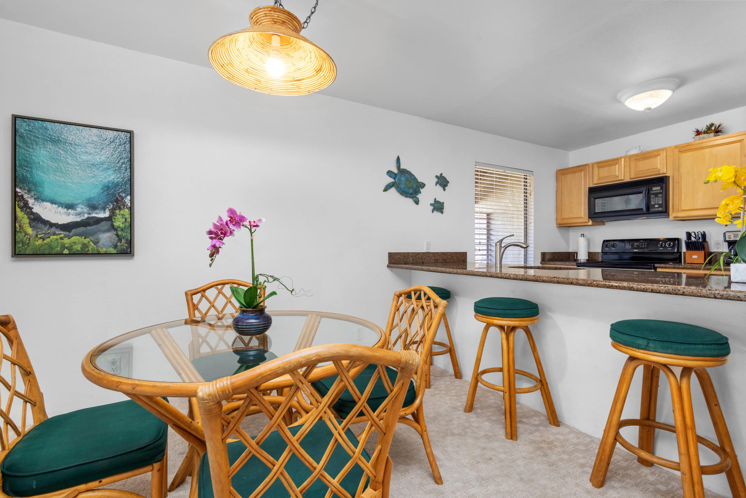 Condo in Kihei · ★4.57 · 1 bedroom · 2 beds · 2 baths - Image 15