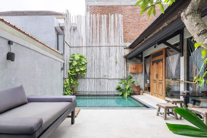 Black House - 1 Bedroom Villa With Pool, Canggu - Canggu
