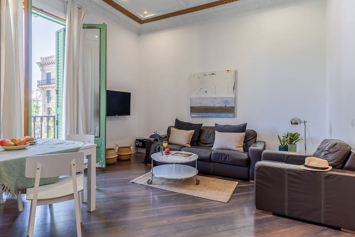 Family Oriented Apartment in Rambla Catalunya