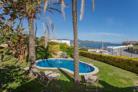 Successful Airbnb property: Flateli. Far de S'Arenella in El Port De La Selva