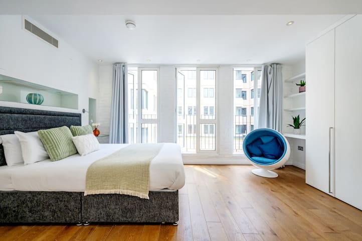 Central London Charm: Penthouse in Covent Garden