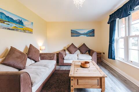 Finest Retreats | Netley Hall - Thyme