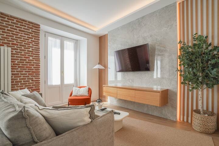 Spacious apartment-3Bedrooms 3Baths-Palacio gallery image 3