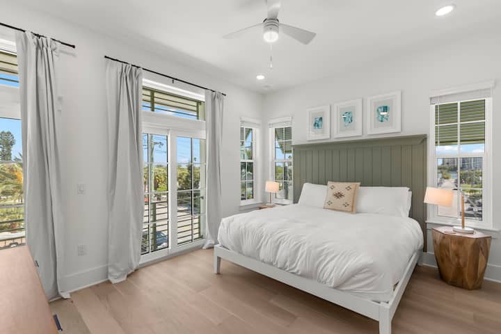 King Bedroom #3 with En-Suite Bathroom