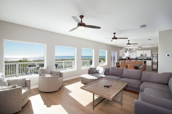 Lowe Tide |BeachFront|Sleeps 14!|Hot Tub Fire Pit