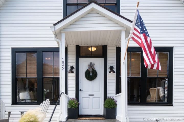 Saltbox – In the Heart of Pacific Grove