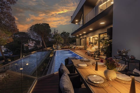 Villa Hera | 5 Bedooms | Private Pool