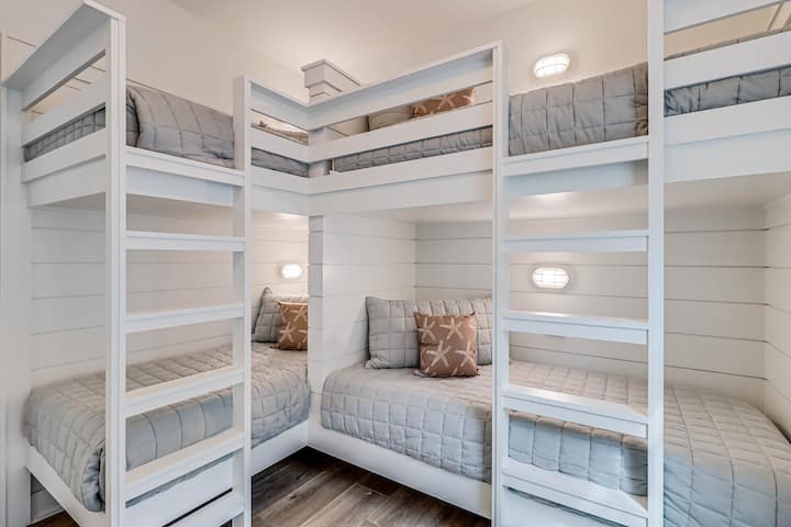 Chumba cha Bunk, Ghorofa ya 2. 