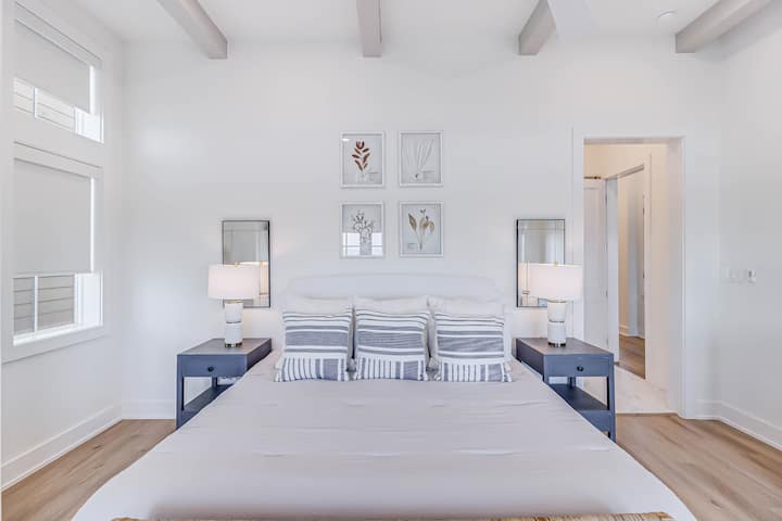 Dormitorio principal tamaño king, segundo piso. 