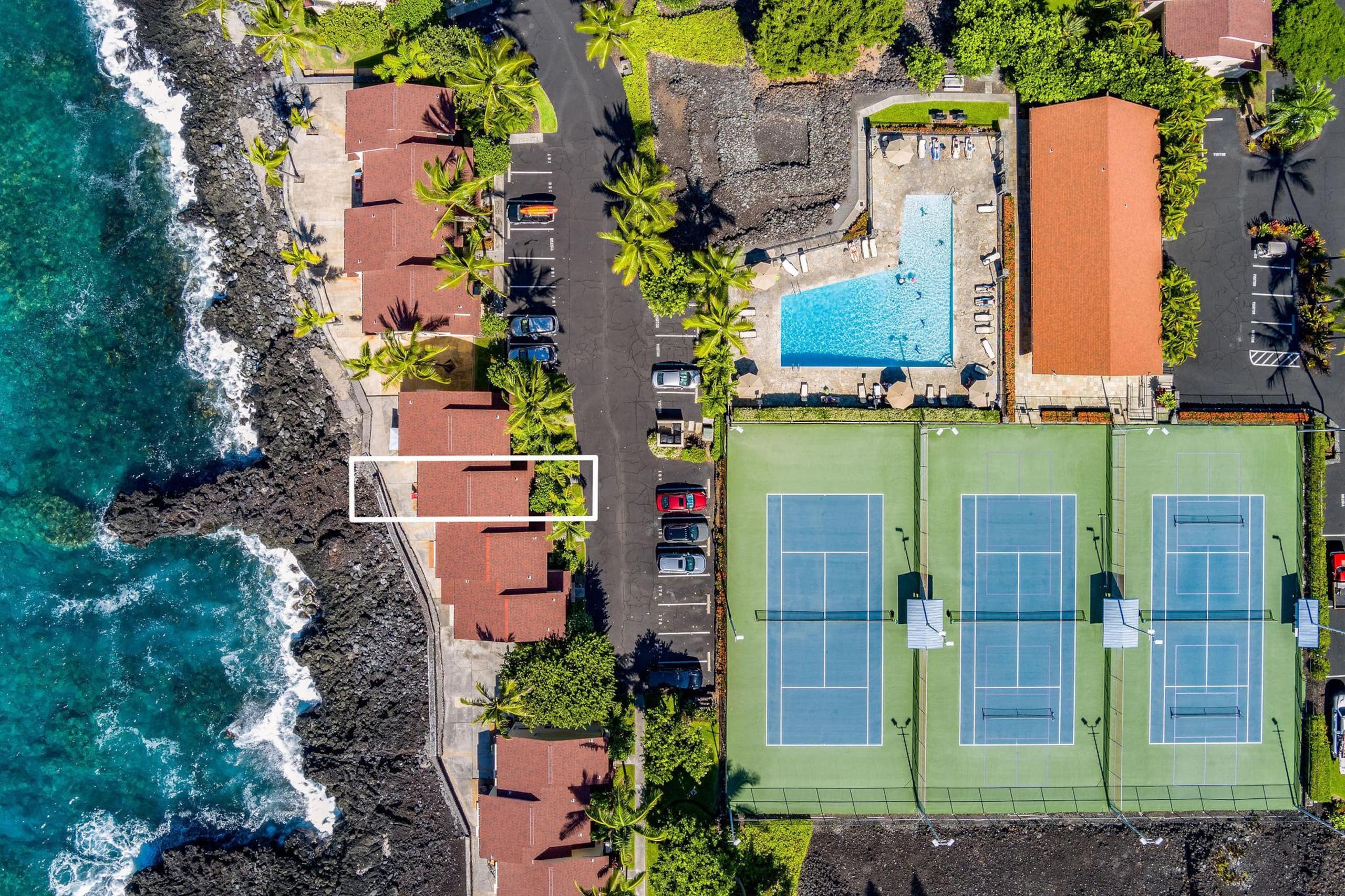 Condo in Kailua-Kona · ★4.73 · 2 bedrooms · 3 beds · 2 private baths - Image 36