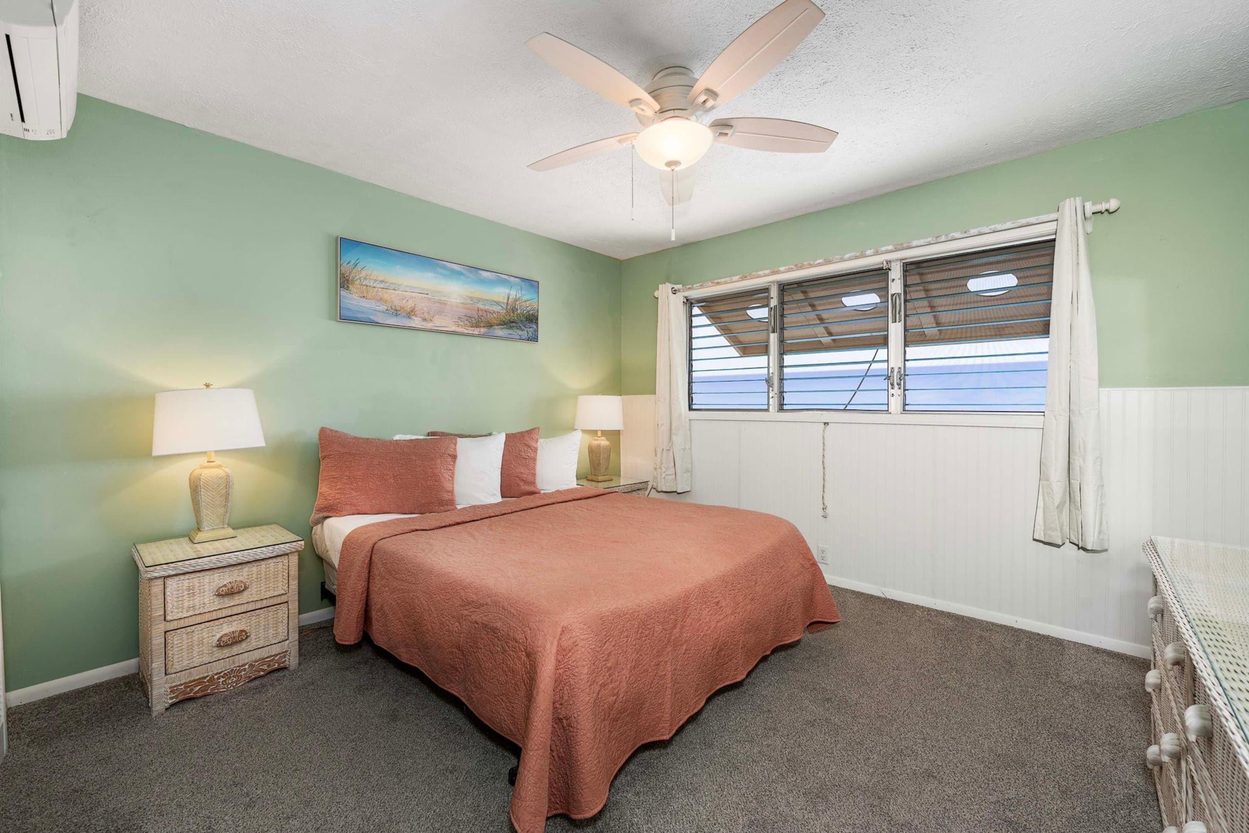 Condo in Kailua-Kona · ★4.73 · 2 bedrooms · 3 beds · 2 private baths - Image 12