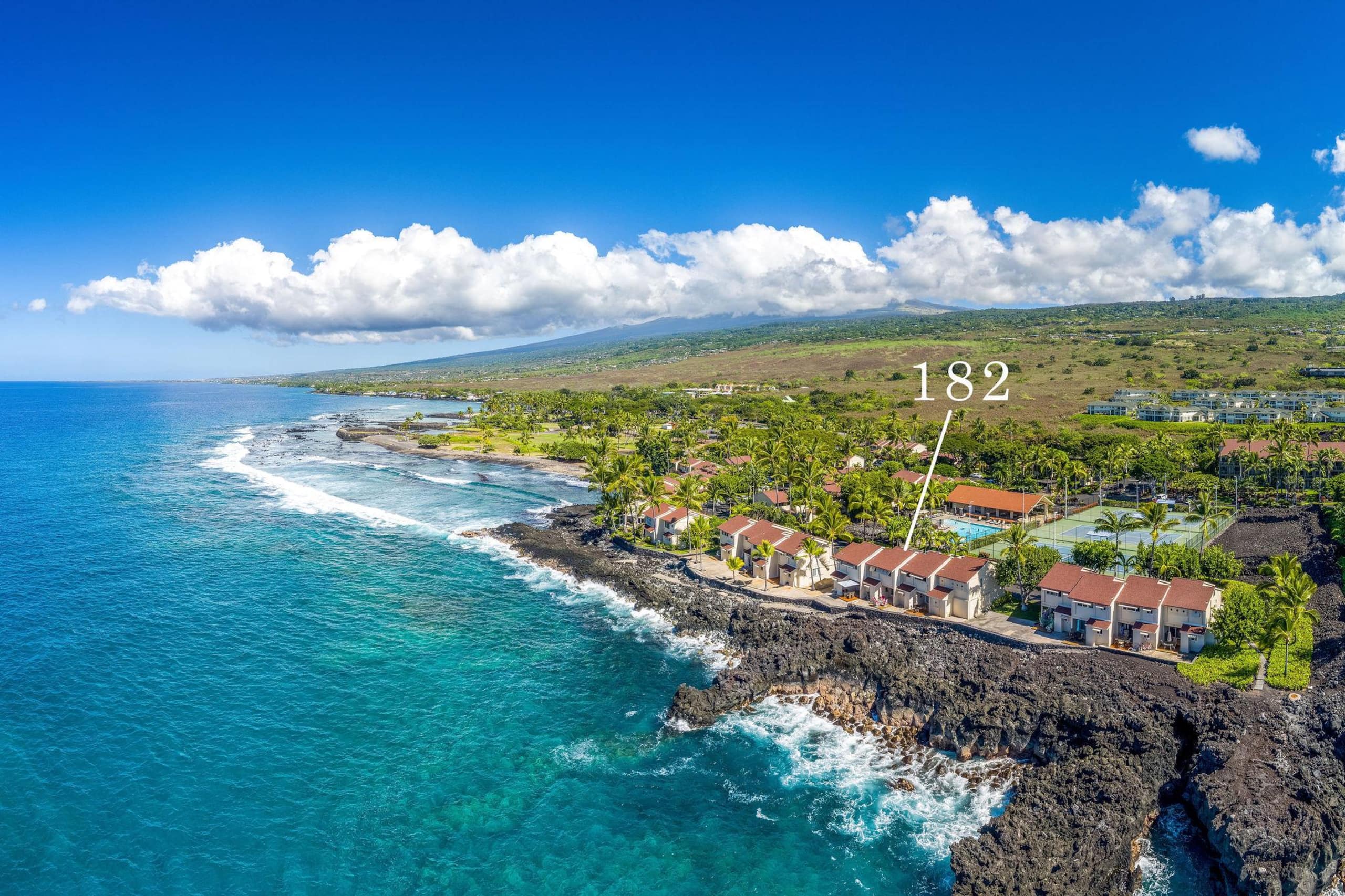 Condo in Kailua-Kona · ★4.73 · 2 bedrooms · 3 beds · 2 private baths - Image 23