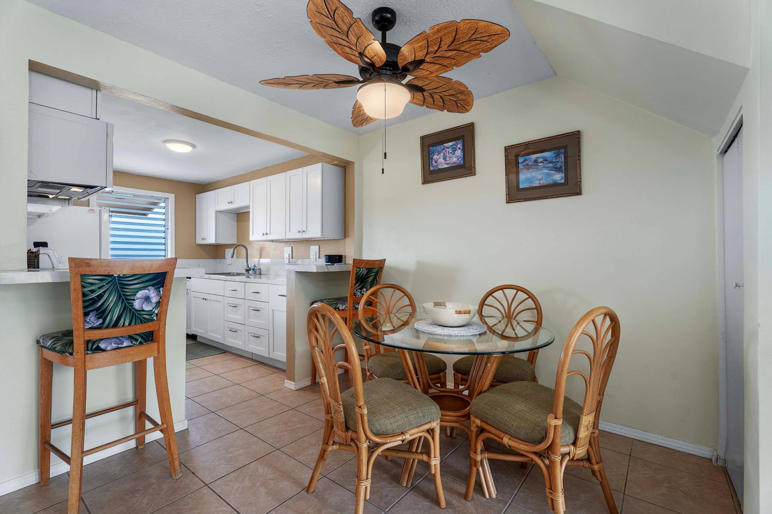 Condo in Kailua-Kona · ★4.73 · 2 bedrooms · 3 beds · 2 private baths - Image 7