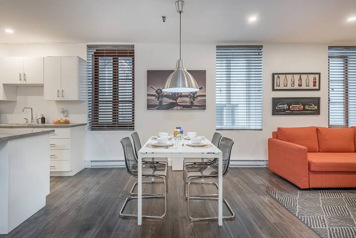 Spacious Dual Apartment Stay by City Hall gallery image 3