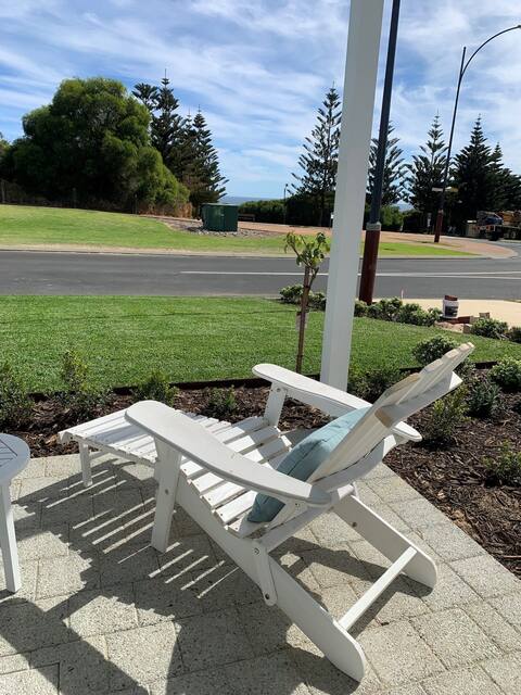 Just Beachy by Swan BnB Management